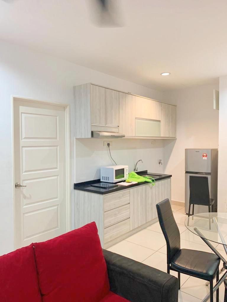 Mansion One Seaview Luxury 2 Bedroom Gurney Gleneagles * George Town